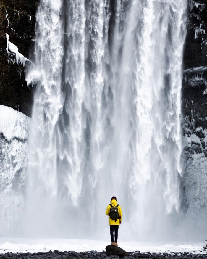backpacking europe - waterfall iceland